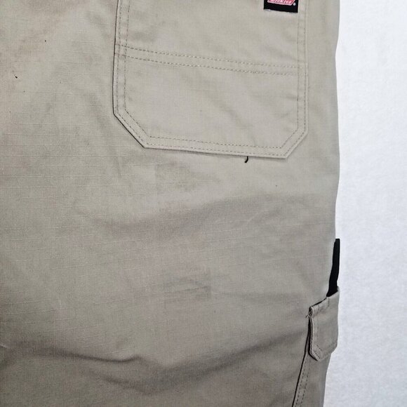 Dickies Men's 44x32 Relaxed Fit Tan Cargo Pants Straight Leg Workwear canvas - Picture 8 of 12